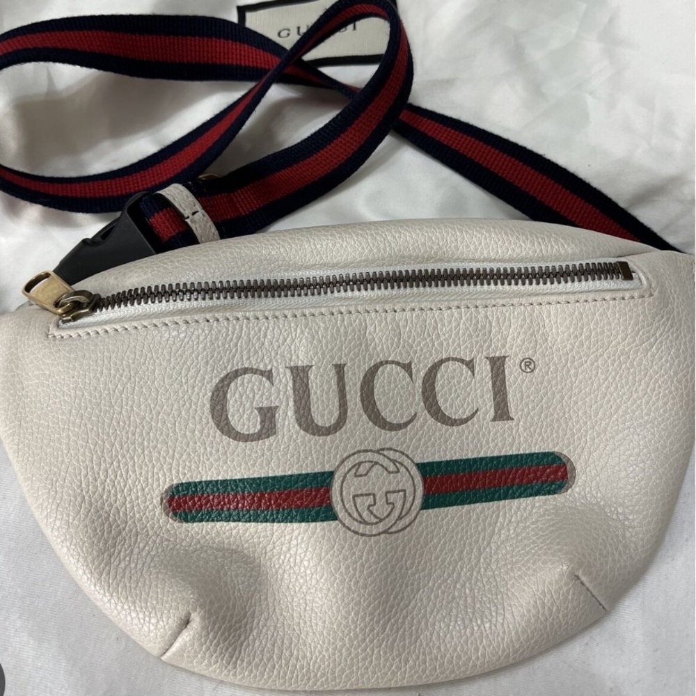 Gucci Belt Bag!